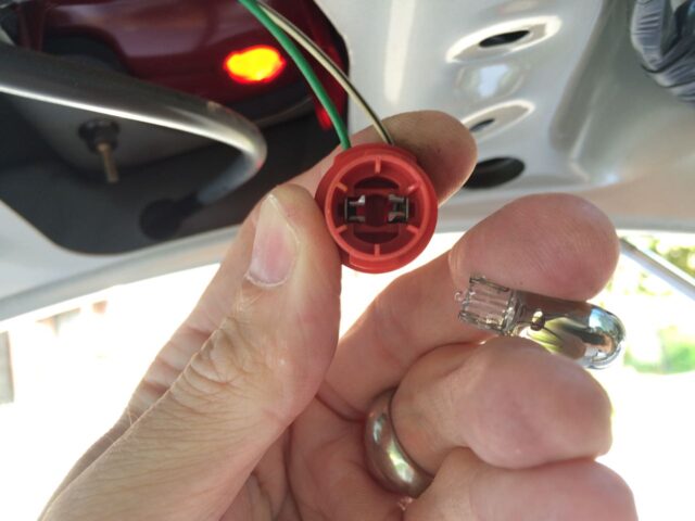 2004-2010 Toyota Sienna Liftgate Tail Light Bulb Replacement-Burnt Out Bulb Removed