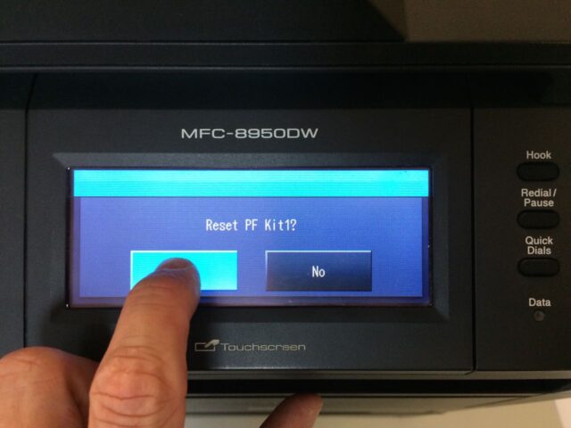 Brother MFC-8950 Reset Menu-Reset PF Kit1-Tap Yes