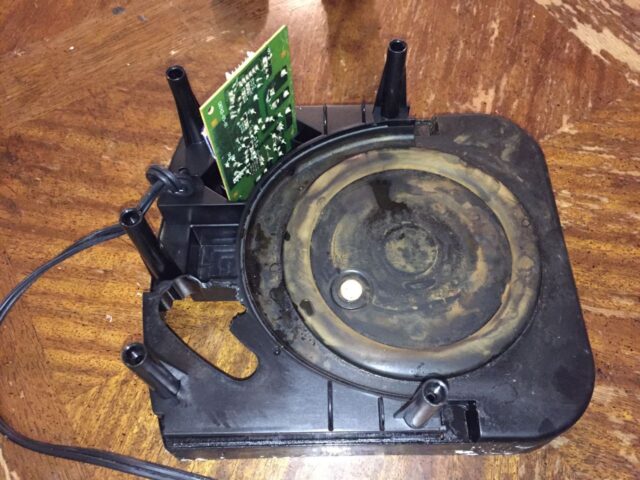 Cuisinart Coffee Maker Base With Top Removed