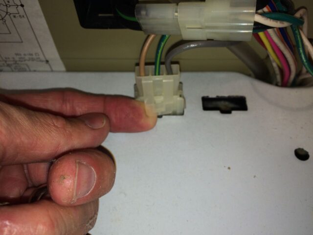 Kenmore 90 Series Washer Fills Slowly-Water Valve Electrical Connector Locking Tab
