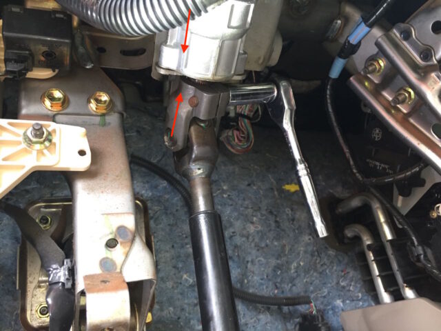 Tightening the Upper Bolt of Steering Intermediate Shaft