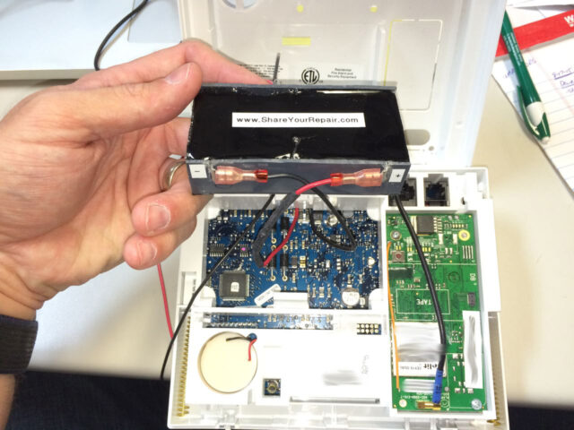 Simon XT Voltage Regulator Connected