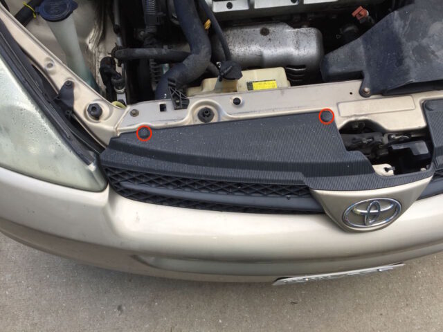 Toyota Sienna Left Grill Clips Locations