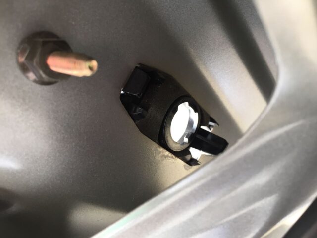 Toyota Sienna License Plate Light Fixture Socket Empty