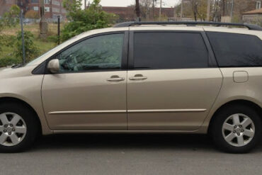 How to repair a 2004-2010 Toyota Sienna Power Sliding Door that will not open or close using the remote