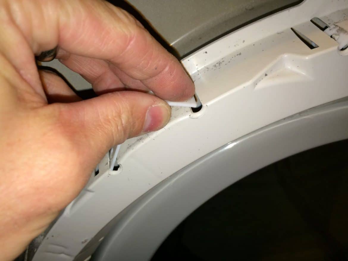 How to Fix Squeaking GE DCVH515EF0WW Dryer-Replace Drum Glides · Share ...