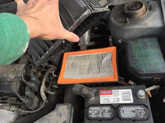 How to Change Hyundai Accent Engine Air Filter