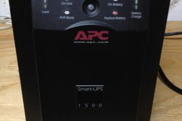 How to Replace the Battery in an APC Smart-UPS 1500