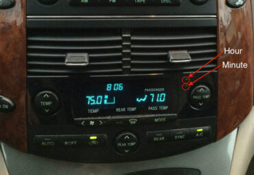 How to set the time on a 2004-2010 Toyota Sienna