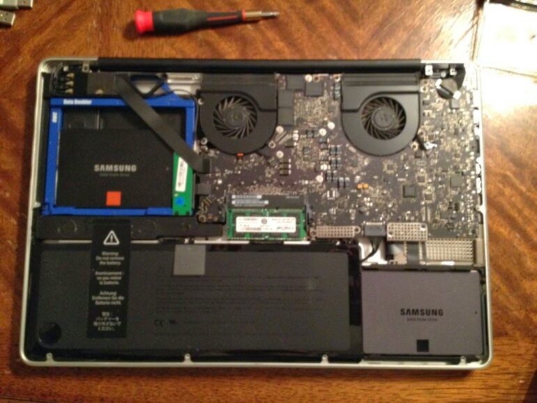 How to Upgrade the Hard Drive on Your Mac, Install Mavericks, and Copy Your Data Over