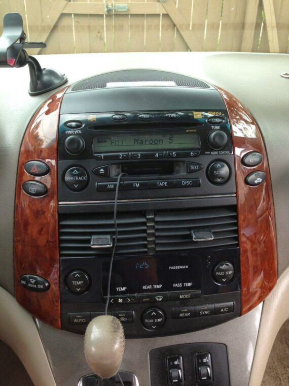 How to Replace a 2004 Toyota Sienna Stereo Model A56828