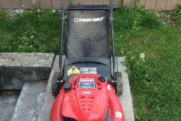 How to Change the Oil on a Troy-Built 21" Mulching Lawn Mower